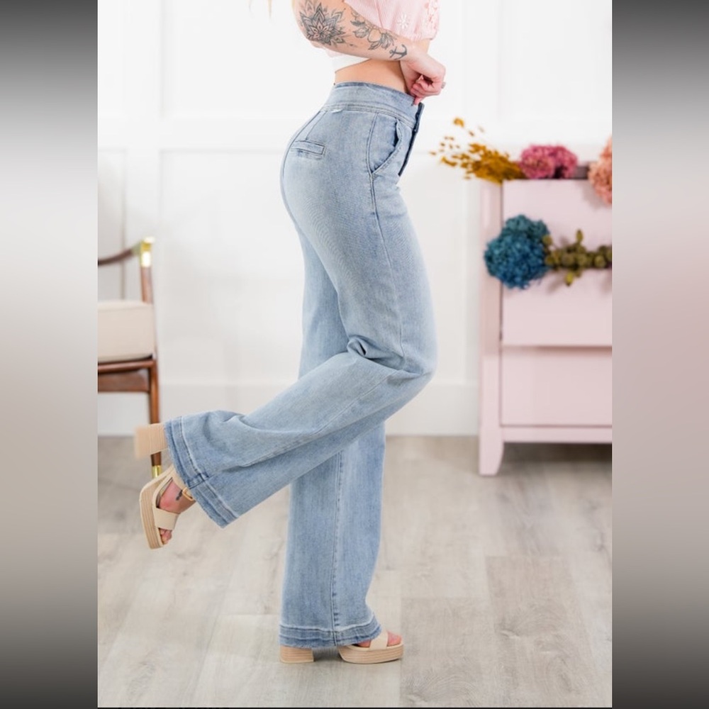 Risen High Rise Light Wash Wide Leg Flare Jeans